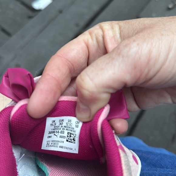 Puma Pink Heart Sneakers with White Soles size 12.5 - Picture 6 of 6